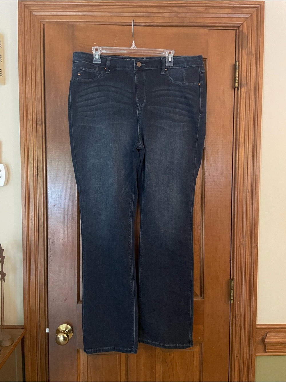 Laurie Felt Los Angeles Women’s Silky Baby Bell Stretch Jeans, Size 1X (16W)